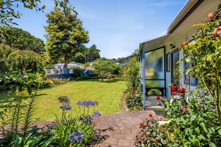 Photo of property in 30 Hobart Drive, Spotswood, New Plymouth, 4310