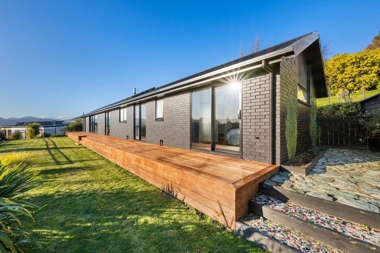 Photo of property in 19 Golf View Close, Fairhall, 7272