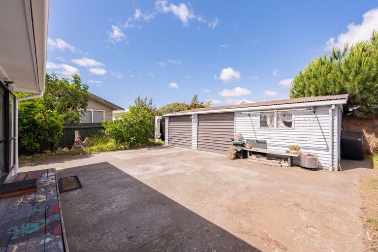 Photo of property in 9 Skerrett Crescent, Tamatea, Napier, 4112