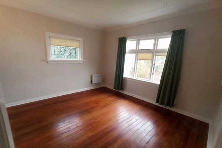 Photo of property in 34 Branxholm Street, Roxburgh, 9500