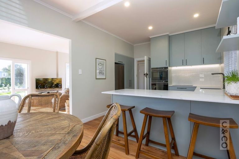 Photo of property in 29 Cambridge Road, Riverhead, 0820