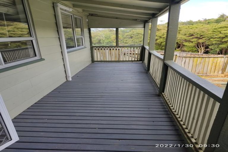 Photo of property in 72 Kaipatiki Road, Glenfield, Auckland, 0629