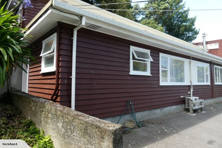 Photo of property in 1/24 Crieff Street, Northland, Wellington, 6012