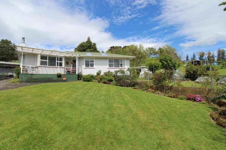 Photo of property in 54 Tiraumea Road, Pahiatua, 4981