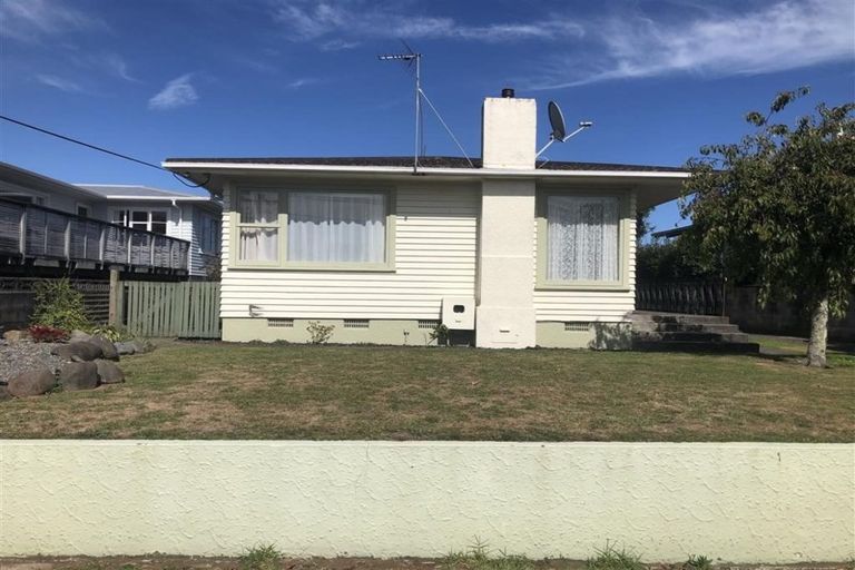 Photo of property in 30 Waimea Street, Westown, New Plymouth, 4310