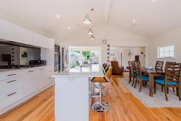 Photo of property in 18 Wharemauku Road, Raumati Beach, Paraparaumu, 5032