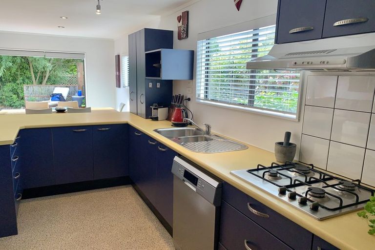 Photo of property in 11 Renata Road, Otaki, 5512