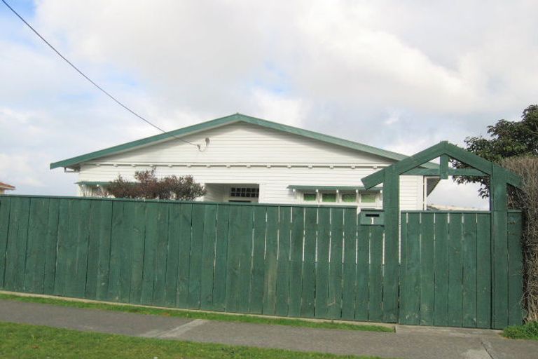 Photo of property in 1 Monmouth Street, Feilding, 4702