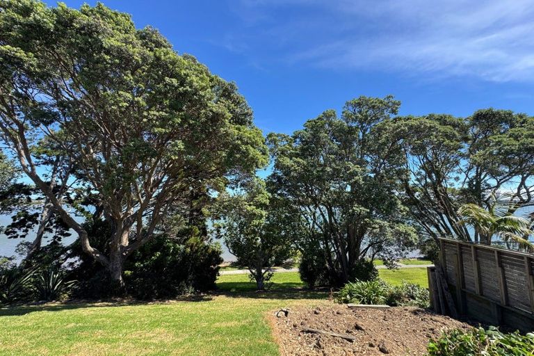Photo of property in 71 Fisher Parade, Sunnyhills, Auckland, 2010