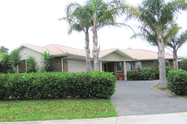 Photo of property in 30 Te Wharau Drive, Greenhithe, Auckland, 0632