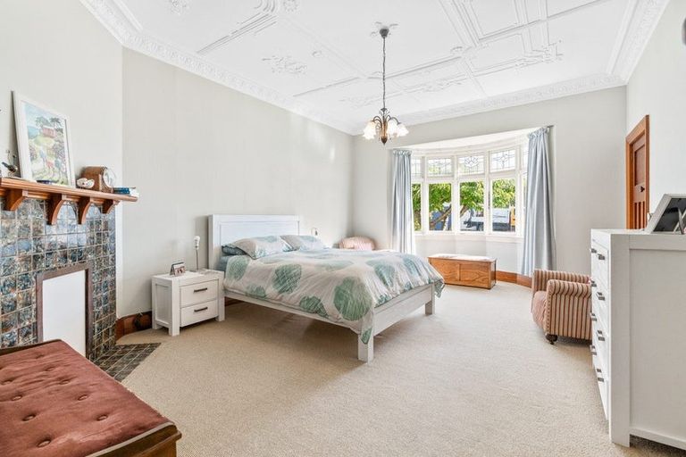 Photo of property in 265 Macandrew Road, Forbury, Dunedin, 9012