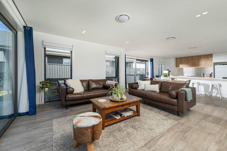 Photo of property in 53 Longview Drive, Lake Hawea, 9382