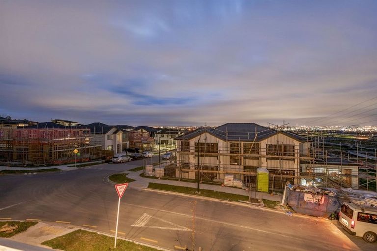 Photo of property in 84 Tir Conaill Avenue, Flat Bush, Auckland, 2019