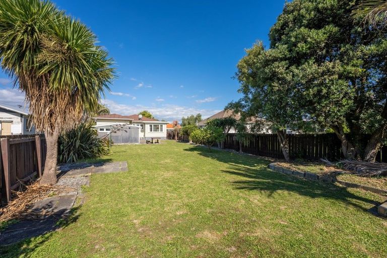 Photo of property in 43 Aotaki Street, Otaki, 5512