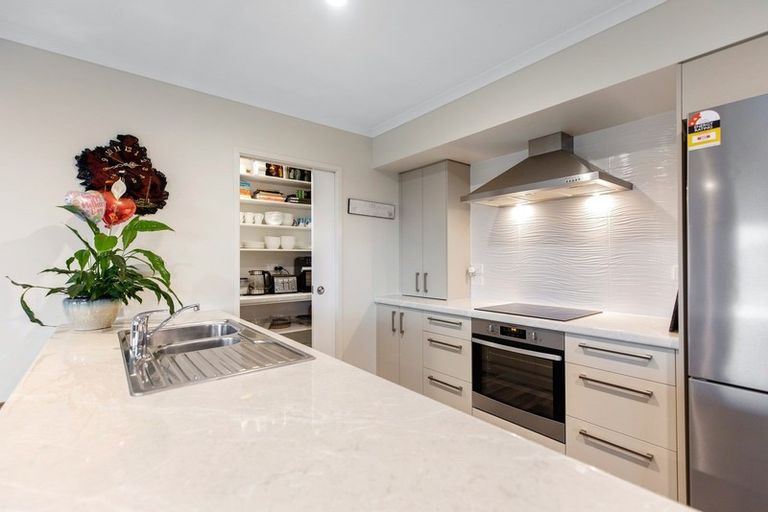 Photo of property in 2 Dayna Avenue, Ohauiti, Tauranga, 3112