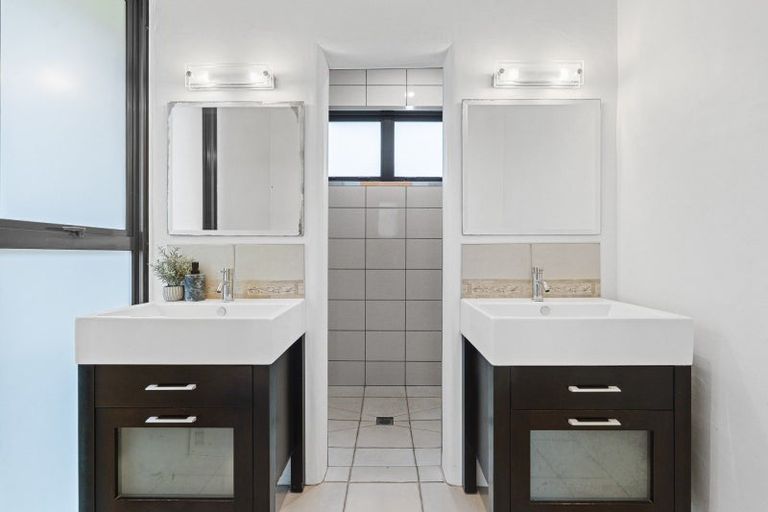 Photo of property in 186e Heta Road, Highlands Park, New Plymouth, 4312