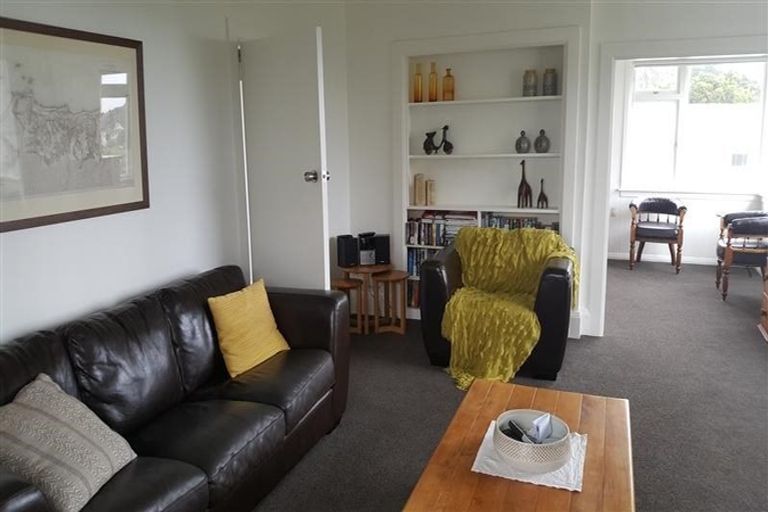 Photo of property in 9 Fillis Street, New Plymouth, 4310