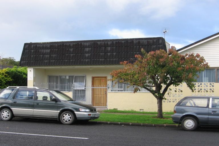 Photo of property in 2/77 Fitzroy Street, Papatoetoe, Auckland, 2104