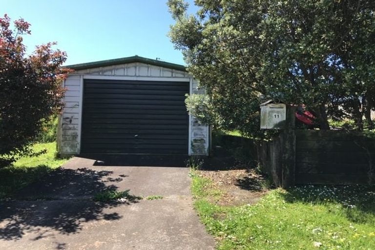 Photo of property in 11 Whitford Avenue, Mount Wellington, Auckland, 1060