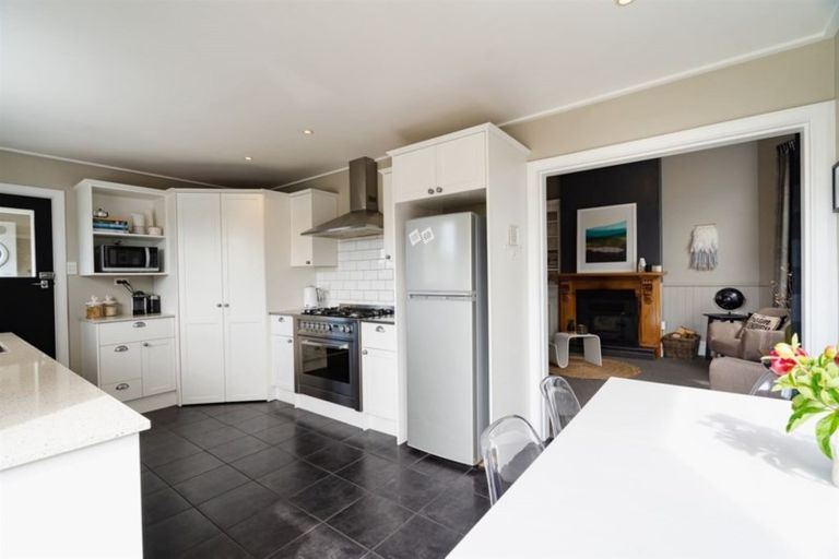 Photo of property in 44 Hargest Crescent, Saint Kilda, Dunedin, 9012