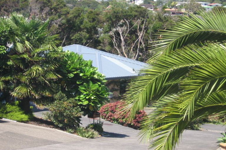 Photo of property in 127 Pemberton Avenue, Bayview, Auckland, 0629