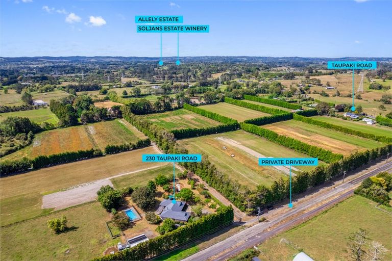 Photo of property in 230 Taupaki Road, Taupaki, Henderson, 0782