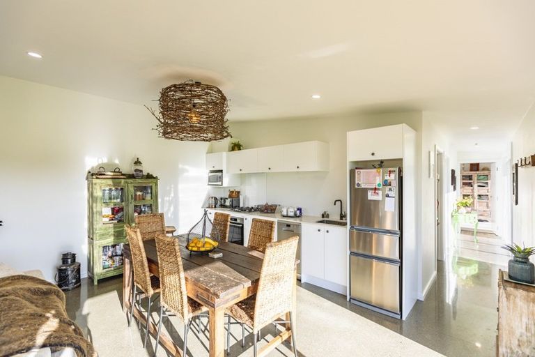 Photo of property in 20 White Road, Otane, 4202