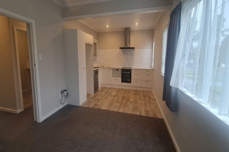 Photo of property in 438 Gloucester Street, Taradale, Napier, 4112