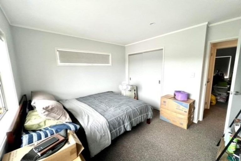 Photo of property in 62a Lauderdale Road, Birkdale, Auckland, 0626