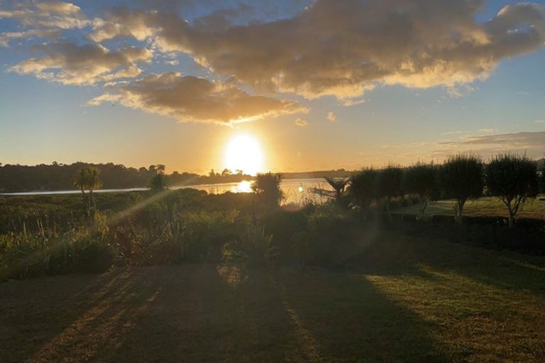 Photo of property in 70 Molesworth Drive, Mangawhai, 0505