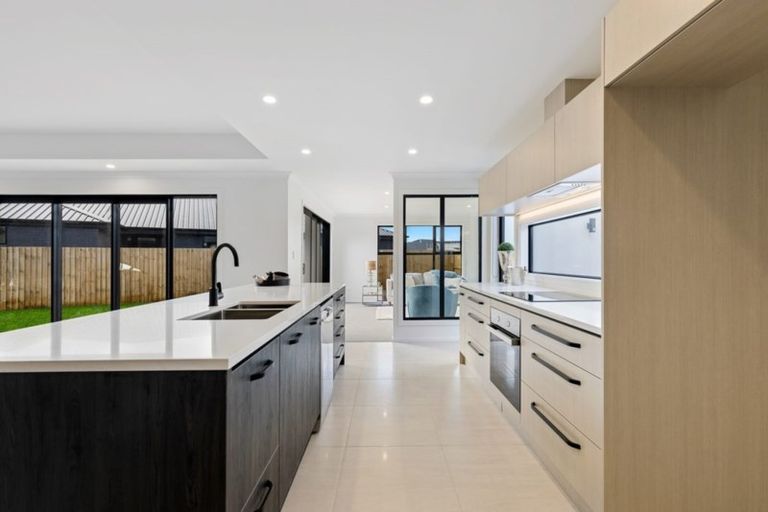 Photo of property in 4 Roys Street, Marshland, Christchurch, 8083