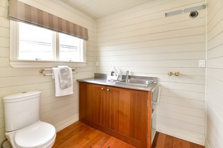 Photo of property in 17c Nelson Street, Helensville, 0800