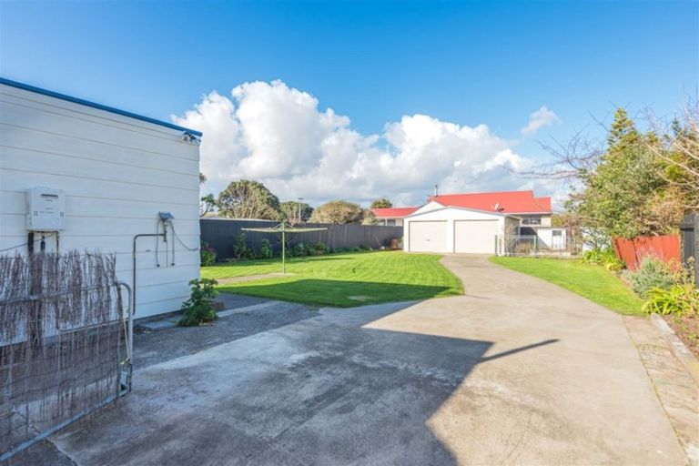 Photo of property in 8 Abbot Street, Gonville, Whanganui, 4501