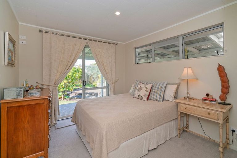 Photo of property in 42 Cholmondeley Crescent, Whitianga, 3510