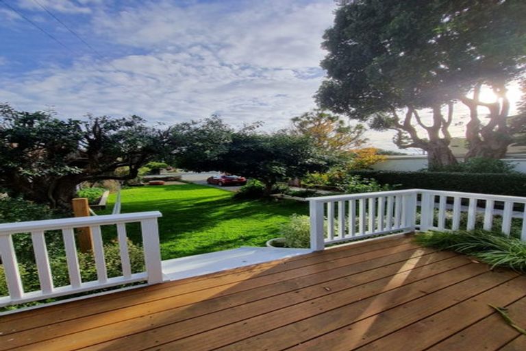 Photo of property in 265 Muritai Road, Eastbourne, Lower Hutt, 5013