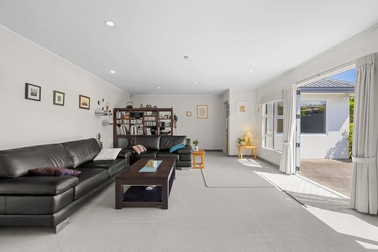 Photo of property in 17 Mere Road, Taupo, 3330