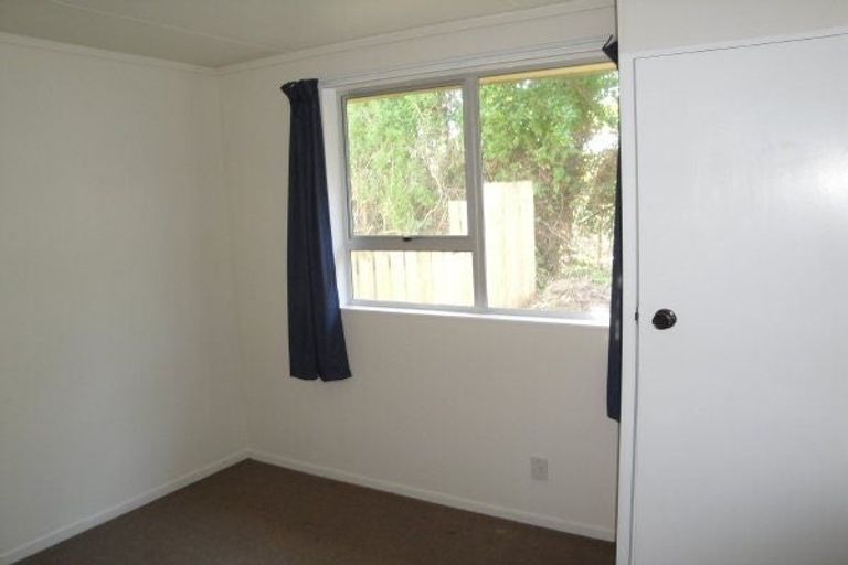 Photo of property in 57 Tiromoana Road, Raumati South, Paraparaumu, 5032