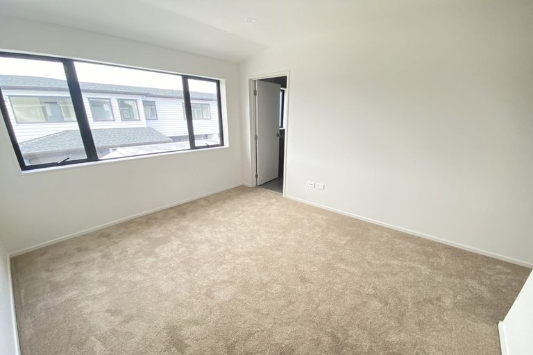 Photo of property in 6a Geordie Street, Henderson, Auckland, 0612