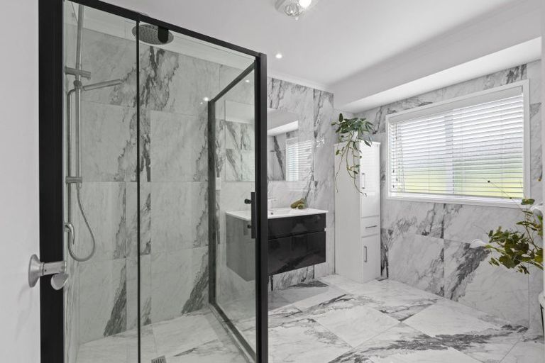 Photo of property in 38 Farringdon Avenue, Rototuna North, Hamilton, 3210