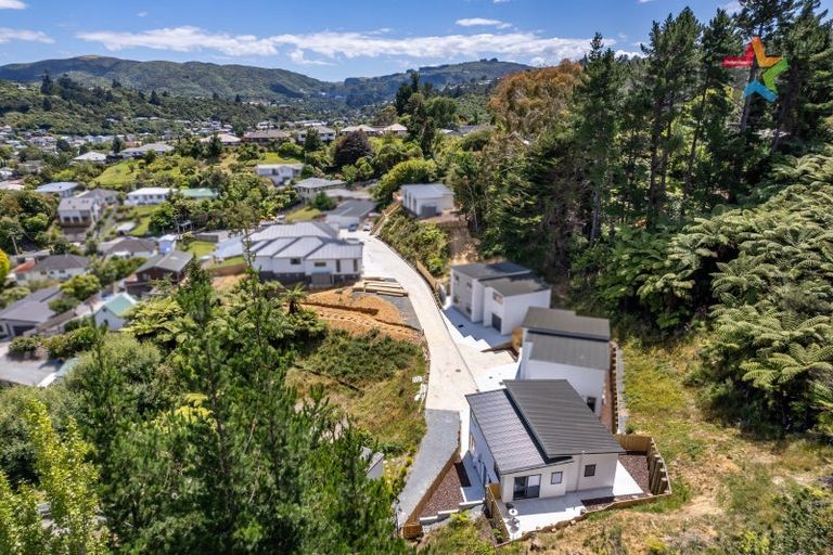 Photo of property in 9 Te Ara O Tahumate, Stokes Valley, 5019