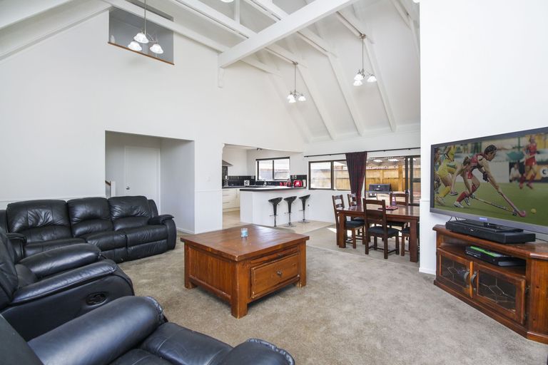 Photo of property in 164 Sturges Road, Henderson, Auckland, 0612