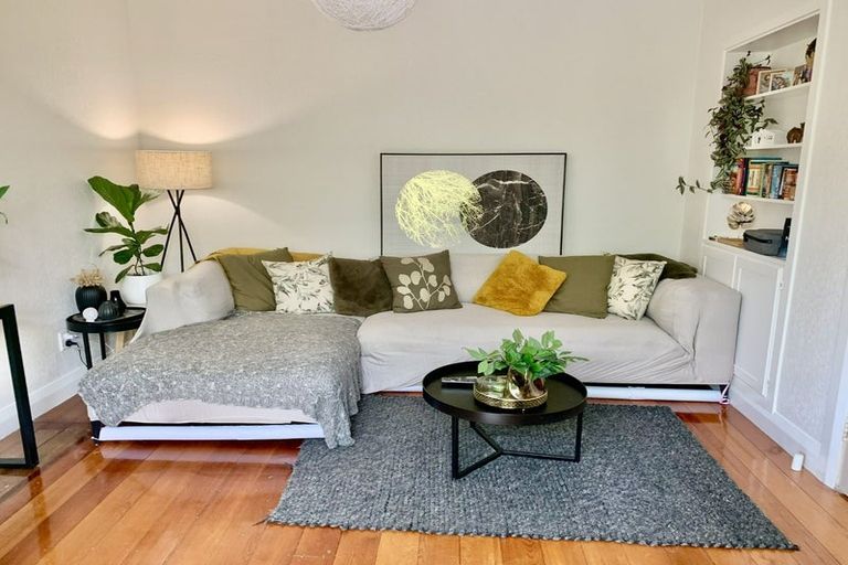 Photo of property in 42a Cudby Street, Woburn, Lower Hutt, 5011