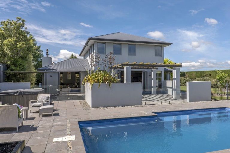 Photo of property in 205 Robinsons Road, Prebbleton, 7674