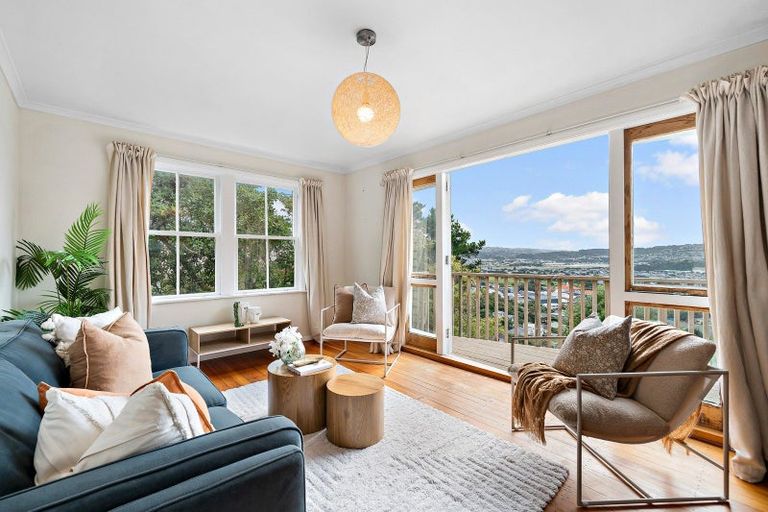 Photo of property in 104 Sidlaw Street, Strathmore Park, Wellington, 6022