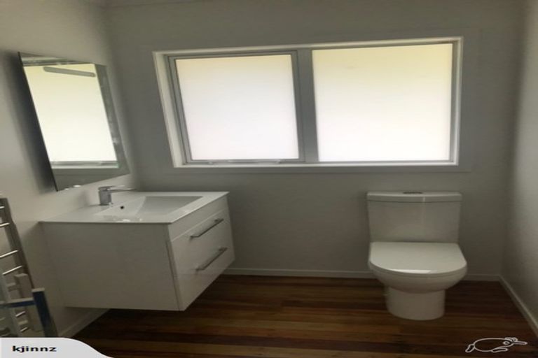 Photo of property in 2/74 Creswick Terrace, Northland, Wellington, 6012