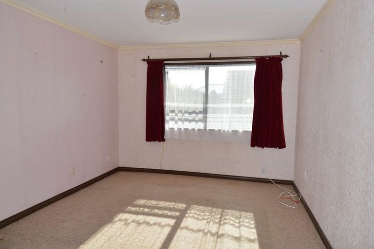 Photo of property in 249 Princes Street, Strathern, Invercargill, 9812