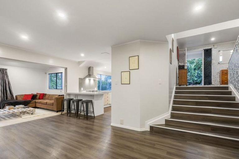 Photo of property in 14 David Beattie Place, Chatswood, Auckland, 0626