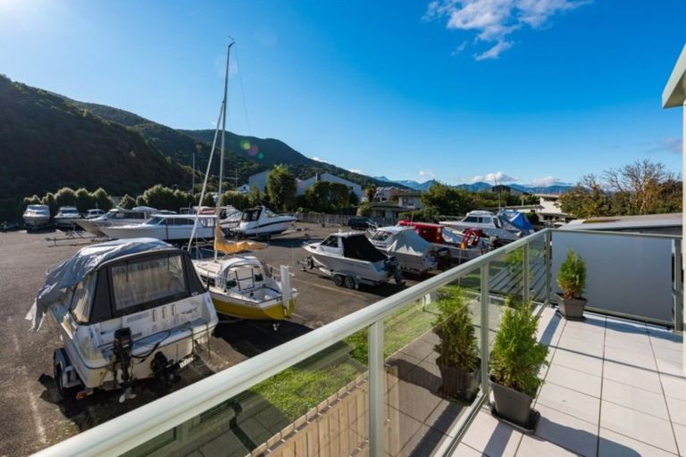 Photo of property in 2a Marina Drive, Waikawa, Picton, 7220