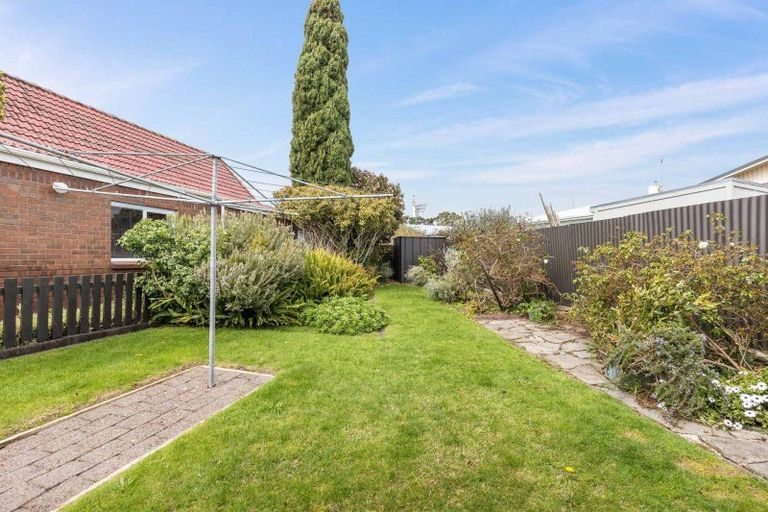 Photo of property in 11 Tukapa Street, Westown, New Plymouth, 4310