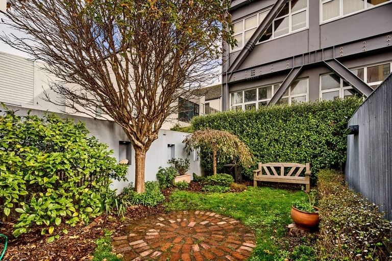 Photo of property in 16 Walter Street, Te Aro, Wellington, 6011